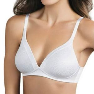 Warner’s light lift back smoothing bra